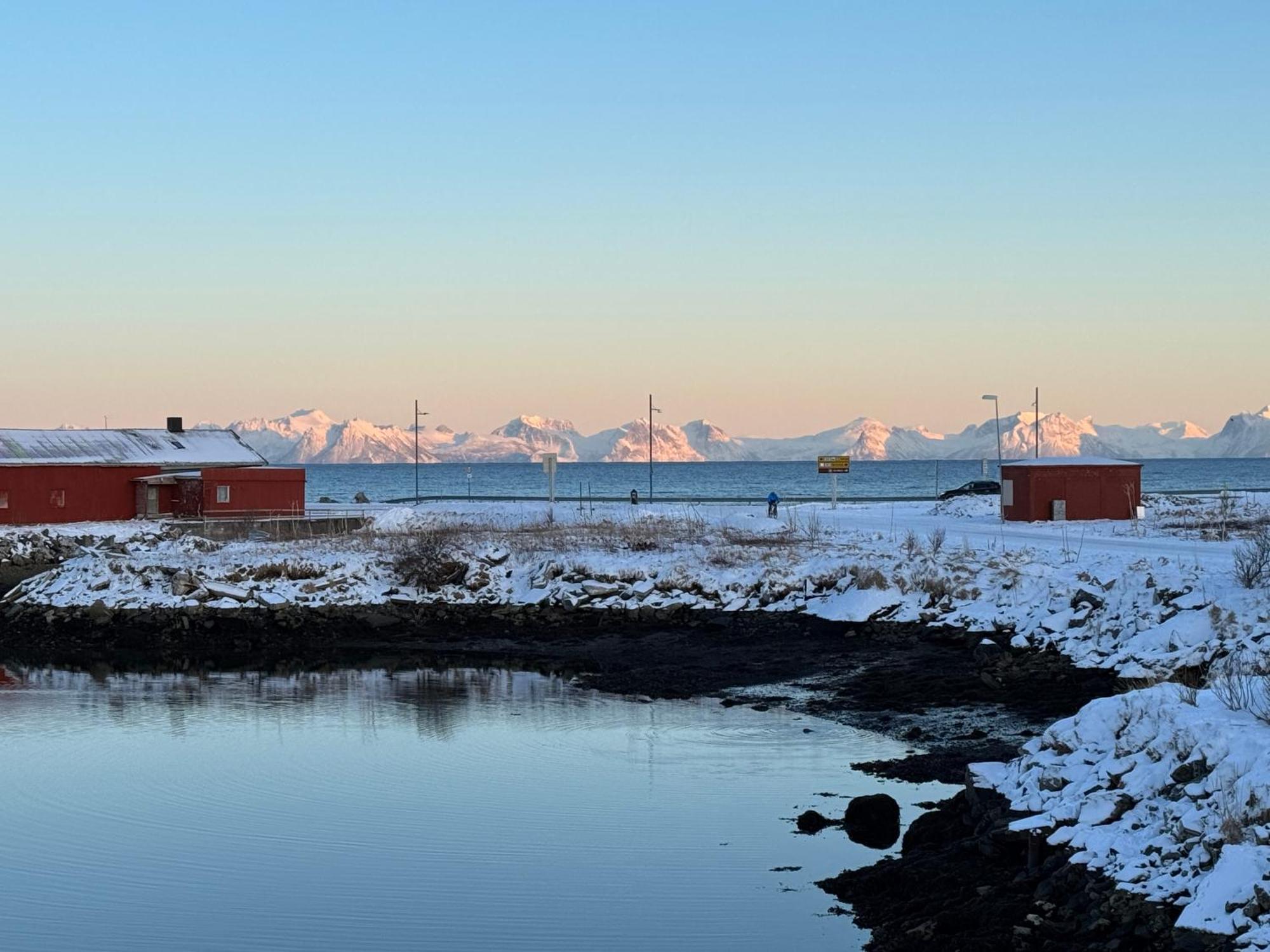Gronnbuene Rorbu Hotel Andenes Luaran gambar